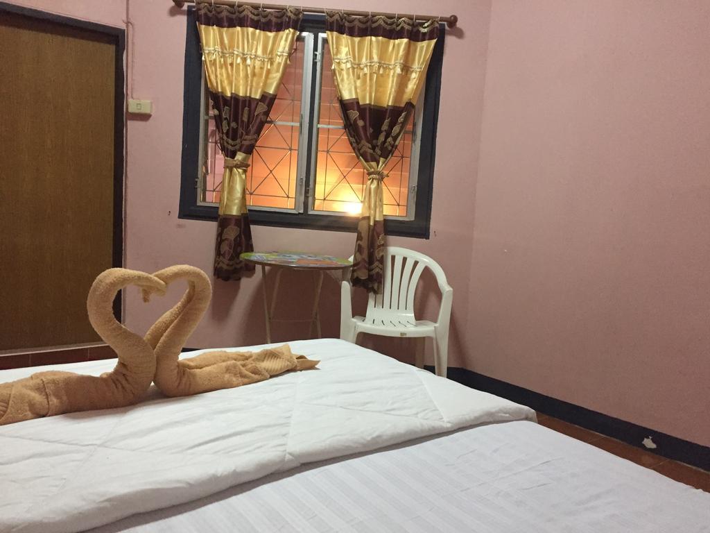 Marina Ao Nang Guesthouse エクステリア 写真