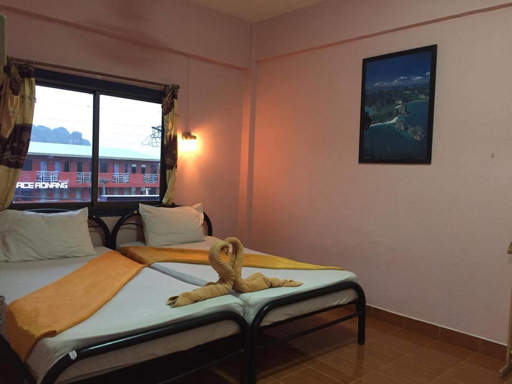 Marina Ao Nang Guesthouse エクステリア 写真