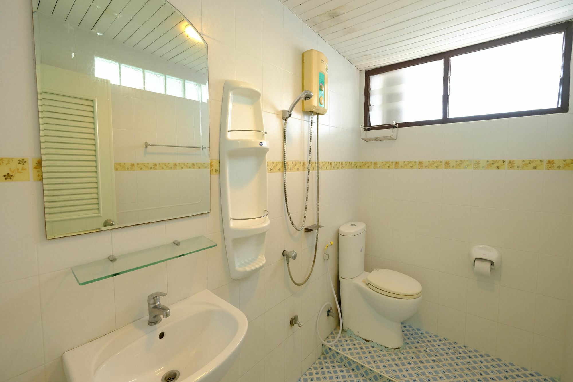 Marina Ao Nang Guesthouse エクステリア 写真